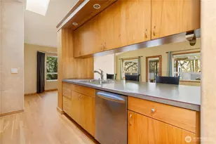 1583 Mark St, Oak Harbor, WA 98277 - Photo 9