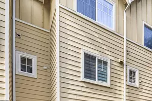 13726 Midvale Ave N, Seattle, WA 98133 - Photo 3