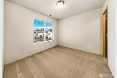 200 Ferndale Court NE, Renton, WA 98056 - Photo 19