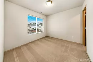 200 Ferndale Ct NE, Renton, WA 98056 - Photo 19