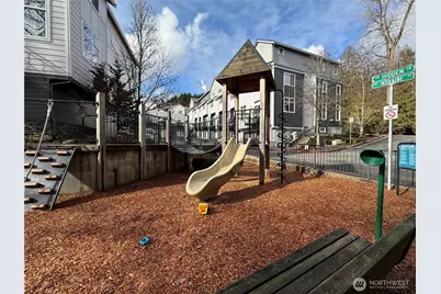 2229 NW Talus Dr, Issaquah, WA 98027 - Photo 27