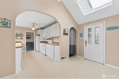 82 E Sunny Sands Road, Cathlamet, WA 98612 - Photo 3