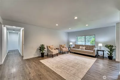 7048 NE Treemont Court, Bremerton, WA 98311 - Photo 5