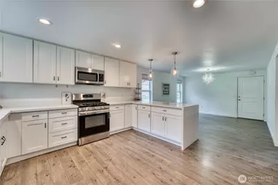 7048 NE Treemont Court, Bremerton, WA 98311 - Photo 9