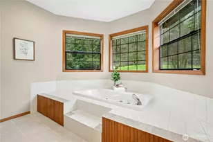 20613 SE 136th St, Issaquah, WA 98027 - Photo 27