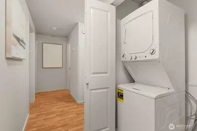 12404 E Gibson Road #J105, Everett, WA 98204 - Photo 3