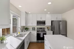2229 150th Pl SW, Lynnwood, WA 98087 - Photo 7