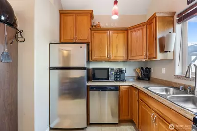 1042 W Charlotte Street, Moses Lake, WA 98837 - Photo 11