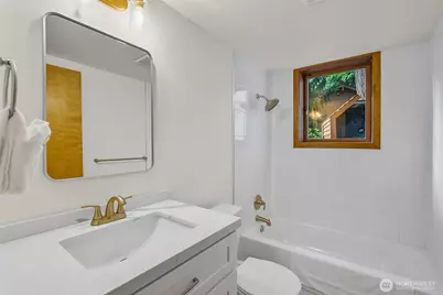 13710 41st Avenue NE, Seattle, WA 98125 - Photo 37