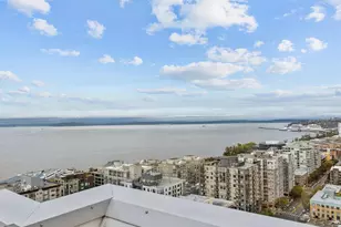 121 Vine St, Seattle, WA 98121 - Photo 11