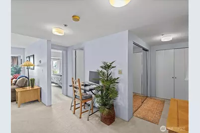 121 Vine Street #601, Seattle, WA 98121 - Photo 25