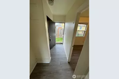 10908 10910 Valley Avenue E, Puyallup, WA 98372 - Photo 23