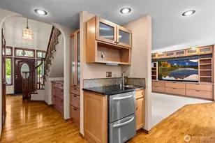 1404 38th Ln NE, Olympia, WA 98506 - Photo 9