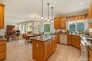 301 Russell Rd, Winlock, WA 98596 - Photo 5