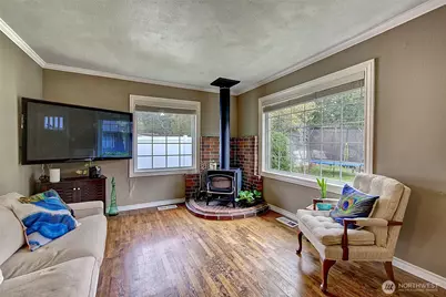 8829 231st Street SW, Edmonds, WA 98026 - Photo 3