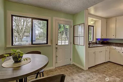 8829 231st Street SW, Edmonds, WA 98026 - Photo 9