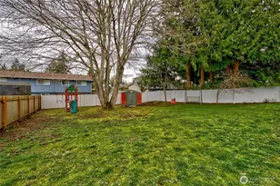 8829 231st St SW, Edmonds, WA 98026 - Photo 23