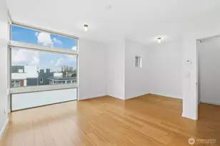 2114 E James St, Seattle, WA 98122 - Photo 23