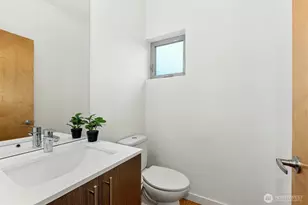 2114 E James St, Seattle, WA 98122 - Photo 19