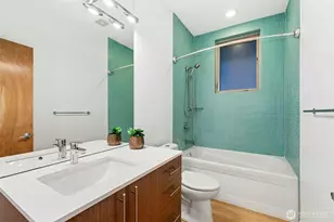 2114 E James St, Seattle, WA 98122 - Photo 7