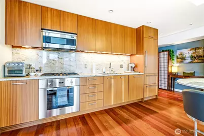 10700 NE 4th Street #1308, Bellevue, WA 98004 - Photo 5