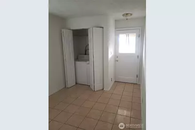 3123 SW Barton Street, Seattle, WA 98126 - Photo 3