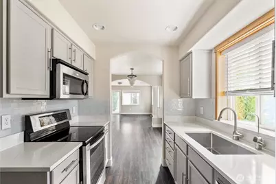 11607 9th Drive SE, Everett, WA 98208 - Photo 9