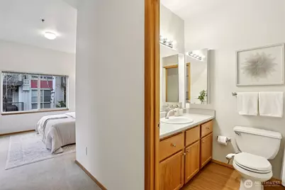 7912 170th Avenue NE #304, Redmond, WA 98052 - Photo 11