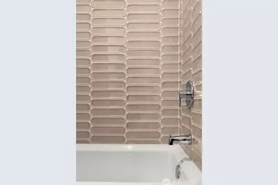 113 24th Avenue E #B, Seattle, WA 98112 - Photo 25