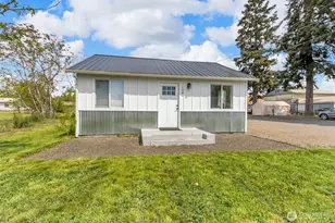 108 Centre St S, Rainier, WA 98576 - Photo 3