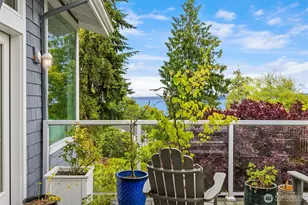 10555 NE Morning Ln, Bainbridge Island, WA 98110 - Photo 13