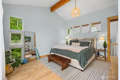 10555 NE Morning Lane, Bainbridge Island, WA 98110 - Photo 29