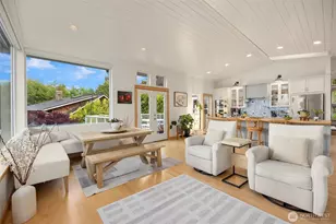 10555 NE Morning Ln, Bainbridge Island, WA 98110 - Photo 9