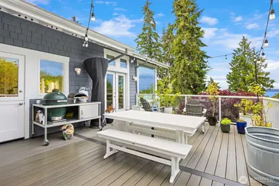 10555 NE Morning Lane, Bainbridge Island, WA 98110 - Photo 11