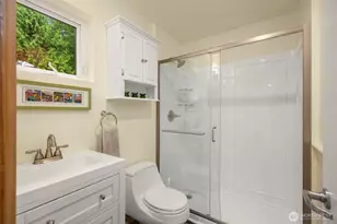 10555 NE Morning Ln, Bainbridge Island, WA 98110 - Photo 19