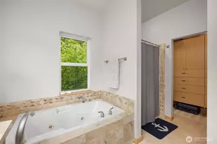 10555 NE Morning Ln, Bainbridge Island, WA 98110 - Photo 23