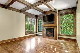 8975 NE 10th St, Bellevue, WA 98004 - Photo 9