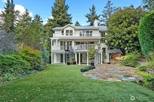 8975 NE 10th St, Bellevue, WA 98004 - Photo 23