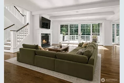 8975 NE 10th Street, Bellevue, WA 98004 - Photo 3