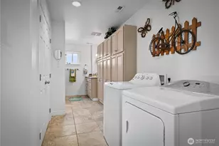 2101 Forsell Rd, Grandview, WA 98930 - Photo 19