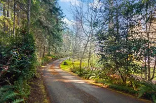 6873 NW Brothers View Ln, Silverdale, WA 98383 - Photo 35