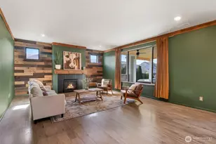 650 McKinley St, Enumclaw, WA 98022 - Photo 3