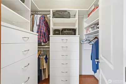 7703 NE 201st Place, Kenmore, WA 98028 - Photo 17