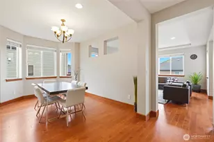 7703 NE 201st Pl, Kenmore, WA 98028 - Photo 7