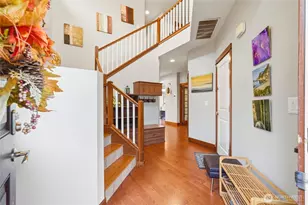 7703 NE 201st Pl, Kenmore, WA 98028 - Photo 3