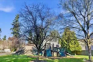 7703 NE 201st Pl, Kenmore, WA 98028 - Photo 25