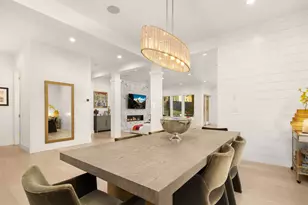 9215 NE 32nd St, Clyde Hill, WA 98004 - Photo 13