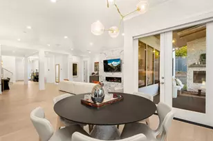 9215 NE 32nd St, Clyde Hill, WA 98004 - Photo 15