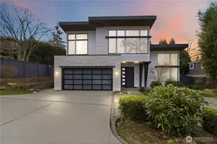 9215 NE 32nd St, Clyde Hill, WA 98004 - Photo 1