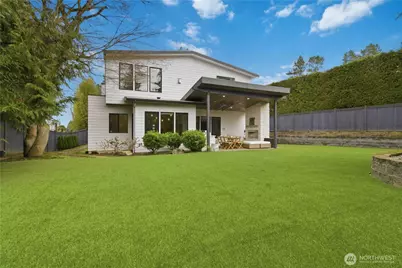 9215 NE 32nd Street, Clyde Hill, WA 98004 - Photo 39